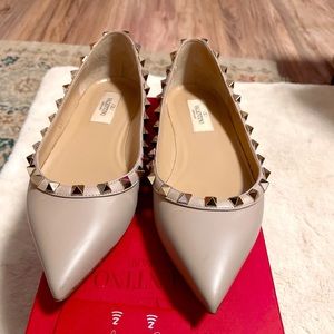 Patent Rockstud Ballet Flat shoes, almost new!